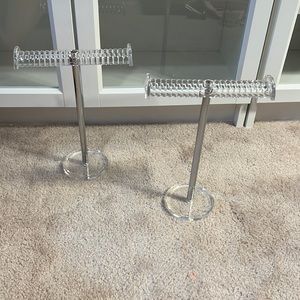 2 - clear acrylic bracelet or necklace stand